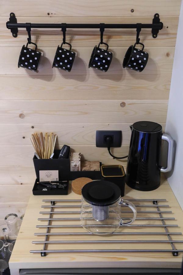 Healthy House Glamping Hotel โคเปร์ ภายนอก รูปภาพ